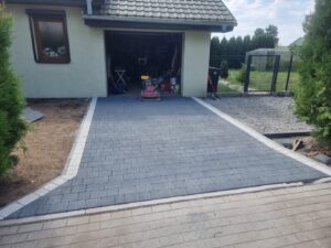 Kostka brukowa chodnik podjazd